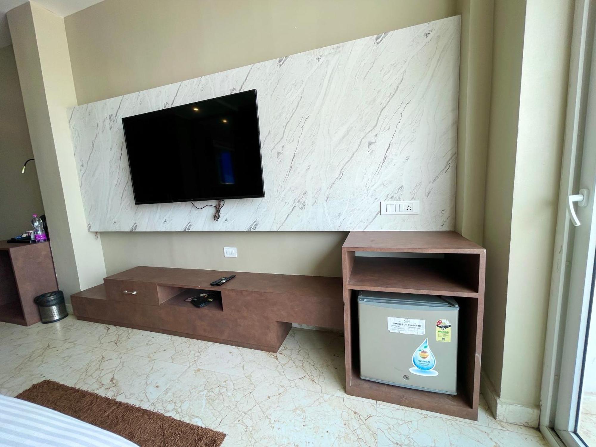 Hotel Tbs In Puri Exterior foto